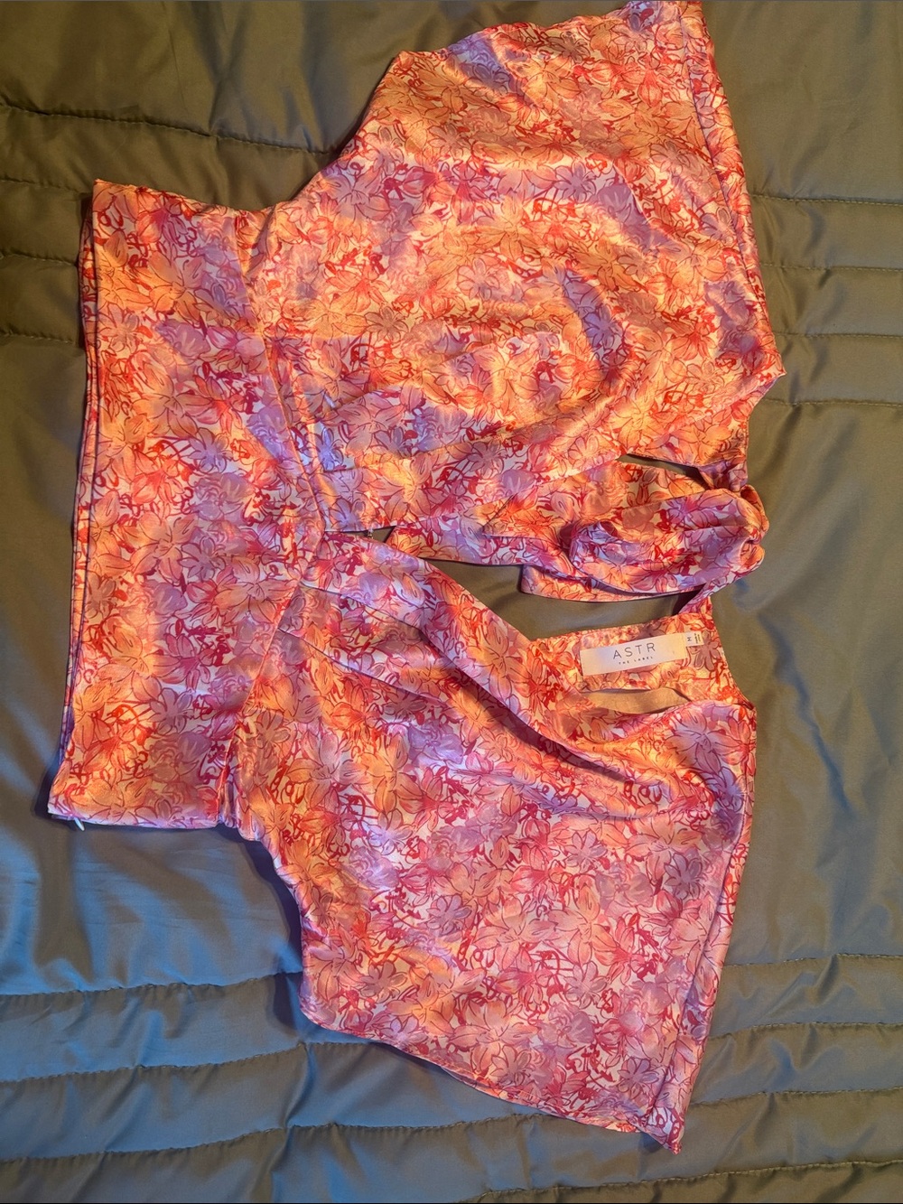 Astr Pink and Coral Floral Satin Tie-Front Crop Top